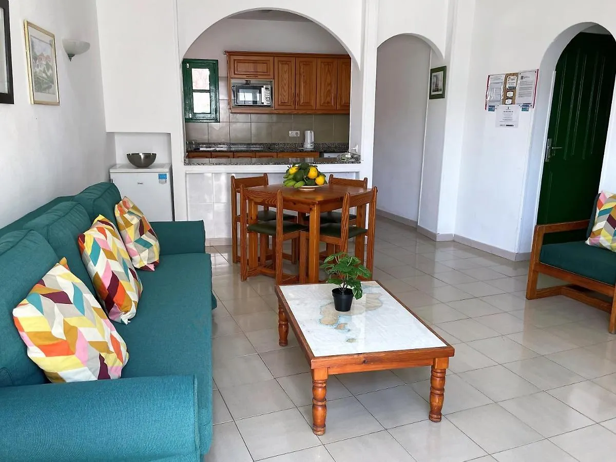 Spacious Sunny Relaxing Lanzarote Villa Puerto del Carmen