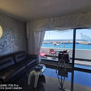 Onyx Apartment